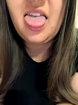 LizzieGreyX – webcam model profile photo Image 5