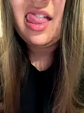 LizzieGreyX – webcam model profile photo Image 9