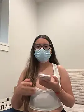 Olvia7985 – webcam model profile photo Image 10