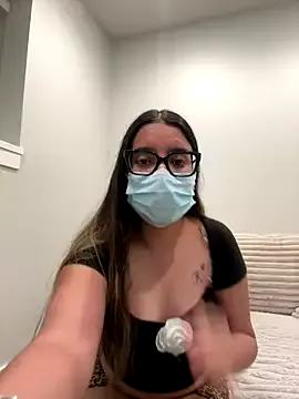 Olvia7985 – webcam model profile photo Image 9