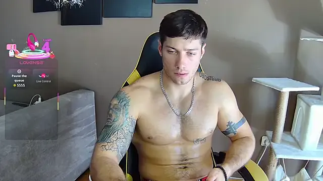 SelennaMoon – webcam model profile photo Image 13