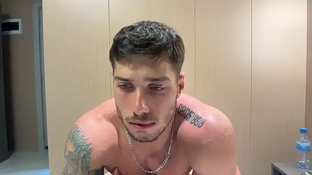 SelennaMoon – webcam model profile photo Image 6