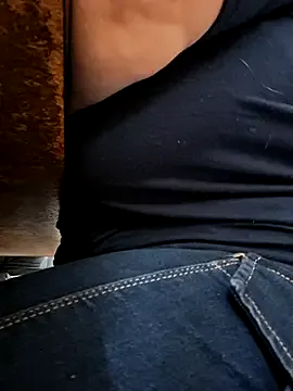 British_EmJess – webcam model profile photo Image 7