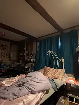 SelennaMoon – webcam model profile photo Image 10