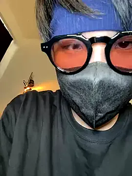 British_EmJess – webcam model profile photo Image 12