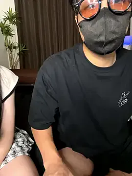 British_EmJess – webcam model profile photo Image 17