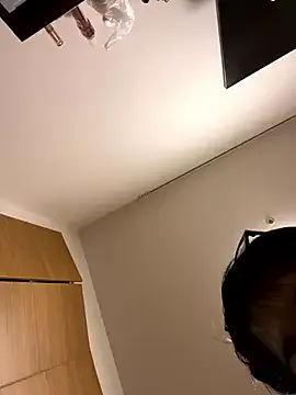 British_EmJess – webcam model profile photo Image 18