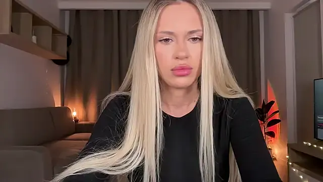 blondeambitionnn – webcam model profile photo Image 19