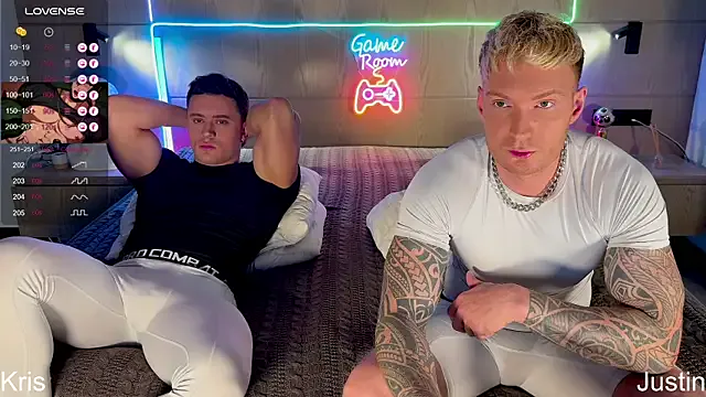 BlondeHott – webcam model profile photo Image 12