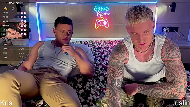 BlondeHott – webcam model profile photo Image 9