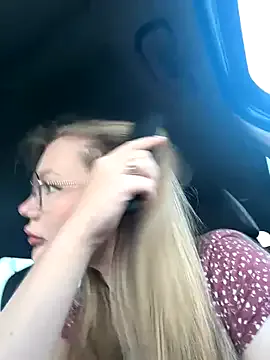 BlondeScarlettx – webcam model profile photo Image 10