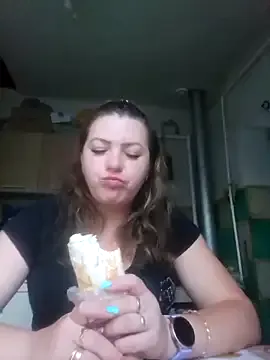 VictoriaMorrone – webcam model profile photo Image 2