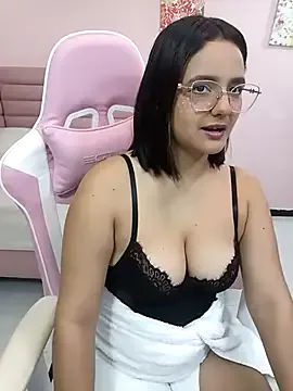 luanarisque – webcam model profile photo Image 13