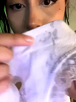 SashaVaughn – webcam model profile photo Image 16