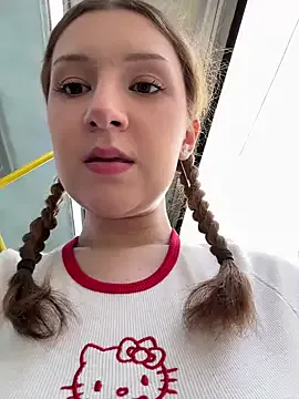 Monika-3 – webcam model profile photo Image 18