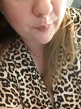 KateDivineUK – webcam model profile photo Image 8