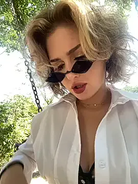 jaklina57 – webcam model profile photo Image 9