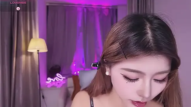 NurseTDoc – webcam model profile photo Image 14