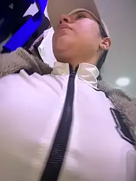 farianaall – webcam model profile photo Image 11