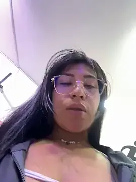 farianaall – webcam model profile photo Image 19