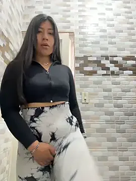 farianaall – webcam model profile photo Image 2