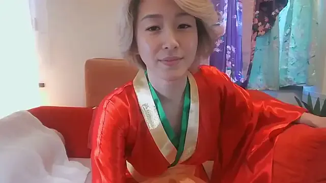 KarinaRouge – webcam model profile photo Image 5