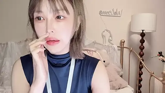 Hotforunow – webcam model profile photo Image 15