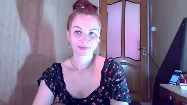 Angelina-1-7 – webcam model profile photo Image 12