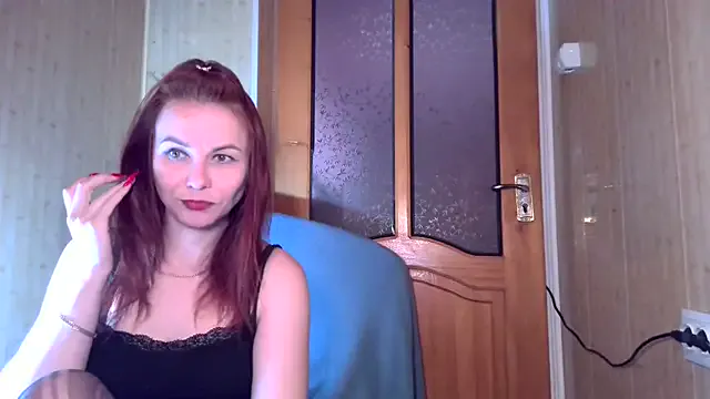 Angelina-1-7 – webcam model profile photo Image 3