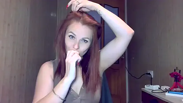 Angelina-1-7 – webcam model profile photo Image 5