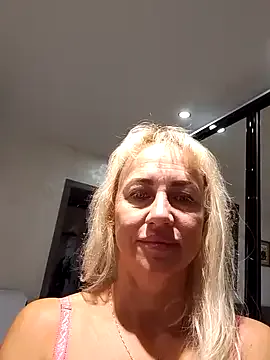 gravebabyxo – webcam model profile photo Image 17