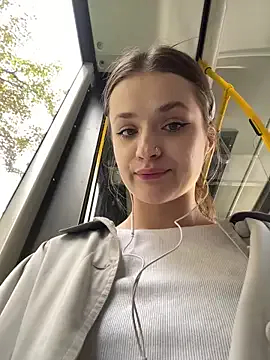 NightMint – webcam model profile photo Image 11