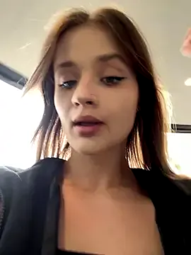 NightMint – webcam model profile photo Image 13