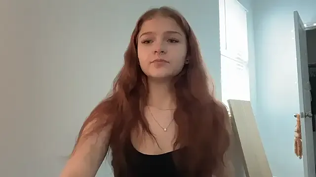 LoraDevine – webcam model profile photo Image 9