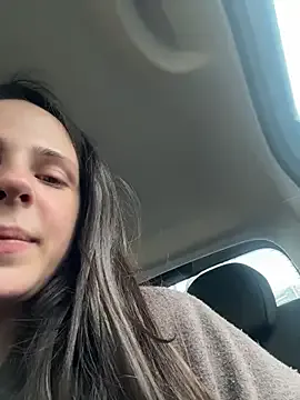 Hotforunow – webcam model profile photo Image 4