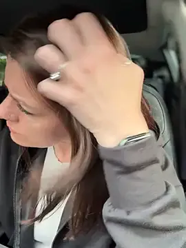 Hotforunow – webcam model profile photo Image 14