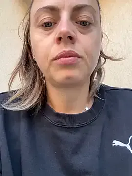 Milaa1998 – webcam model profile photo Image 11