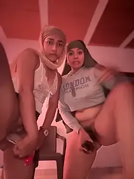 hidear000 – webcam model profile photo Image 12