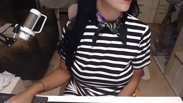 Kloe-sex-hot – webcam model profile photo Image 8