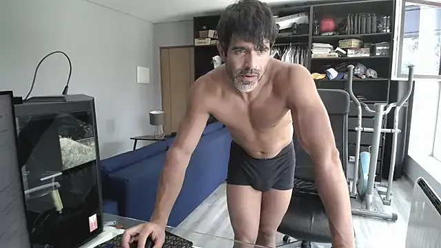 pretur_crubaa – webcam model profile photo Image 4