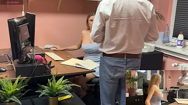 Scarlettsteelexo – webcam model profile photo Image 18