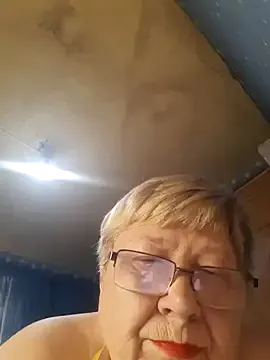 blondeangel_4u2 – webcam model profile photo Image 14