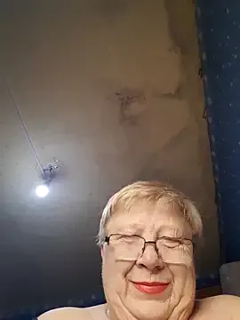 blondeangel_4u2 – webcam model profile photo Image 2