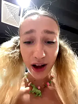 Strongqueen – webcam model profile photo Image 10