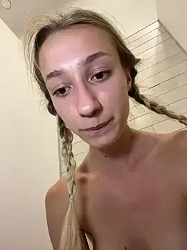 Strongqueen – webcam model profile photo Image 12