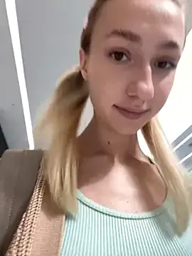 Strongqueen – webcam model profile photo Image 14