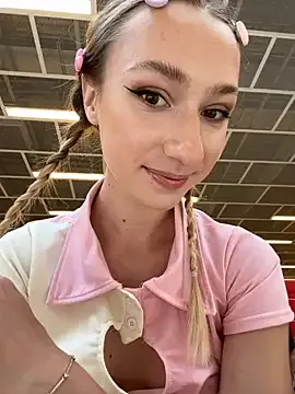 Strongqueen – webcam model profile photo Image 7