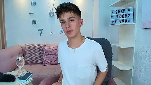 jihoooon_ – webcam model profile photo Image 9