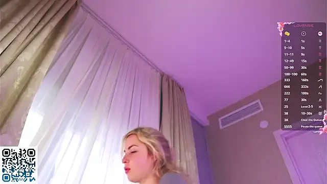 relishsavor – webcam model profile photo Image 4