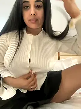 BlondeScarlettx – webcam model profile photo Image 5